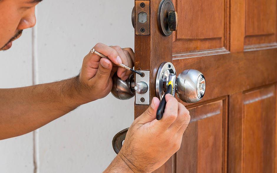 comment forcer une serrure avec une perceuse Puteaux